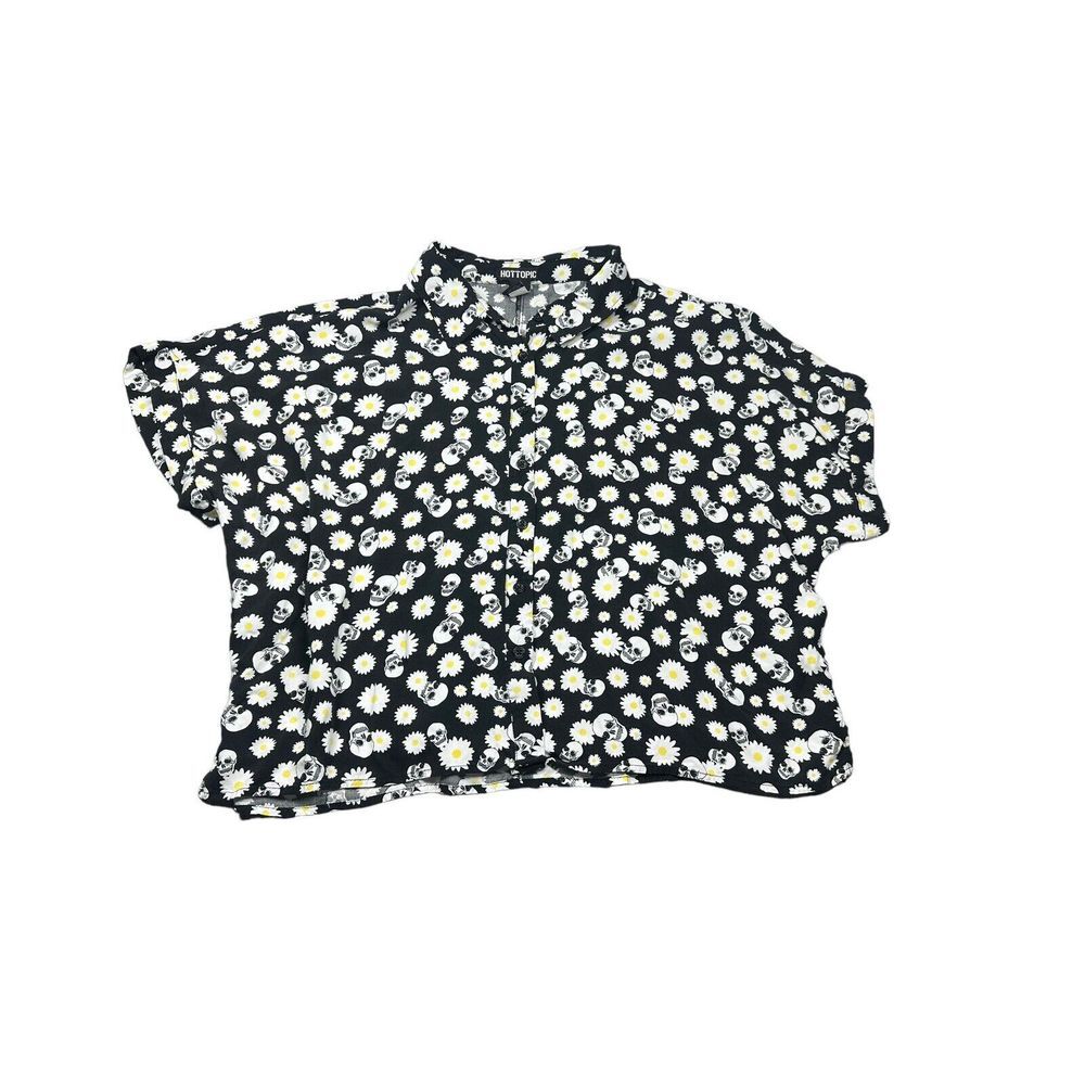 Hot Topic Daisies Skull Button Front Blouse XL Oversized Trendy Goth‎ Emo